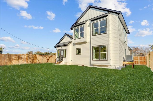 10510 Ashville Drive, Houston, TX 77051