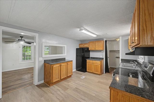 130 Rlling Acres 1st St, Calhoun, GA 30701