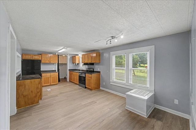 130 Rlling Acres 1st St, Calhoun, GA 30701
