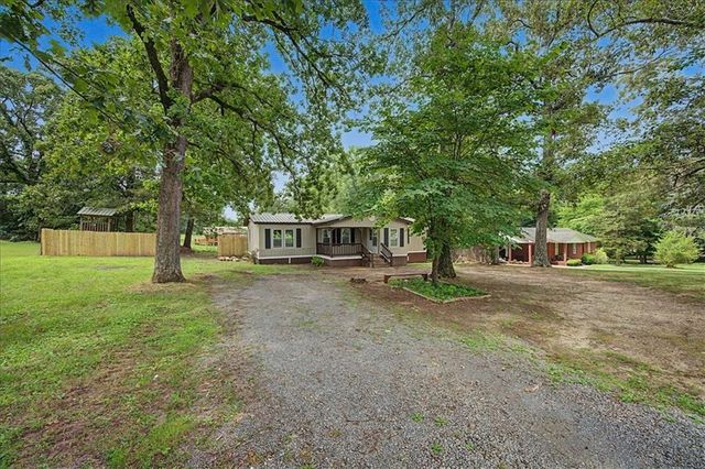 130 Rlling Acres 1st St, Calhoun, GA 30701