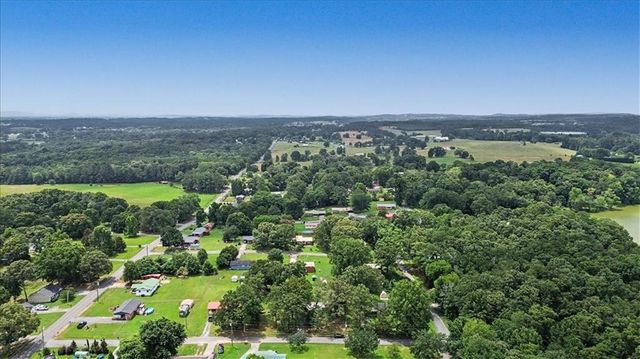 130 Rlling Acres 1st St, Calhoun, GA 30701
