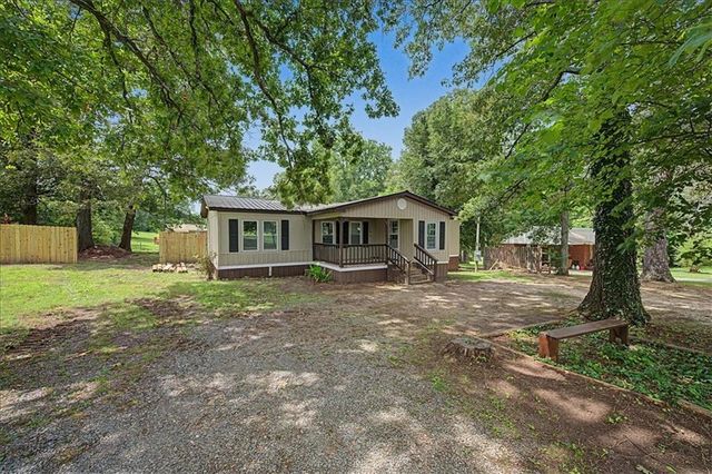 130 Rlling Acres 1st St, Calhoun, GA 30701