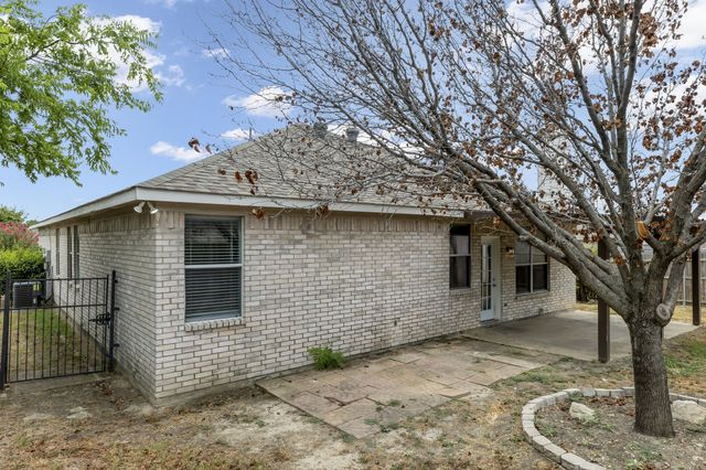 6401 Freshwater Lane, Fort Worth, TX 76179