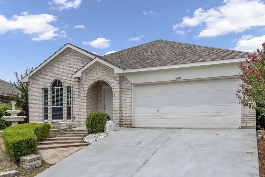 6401 Freshwater Lane, Fort Worth, TX 76179