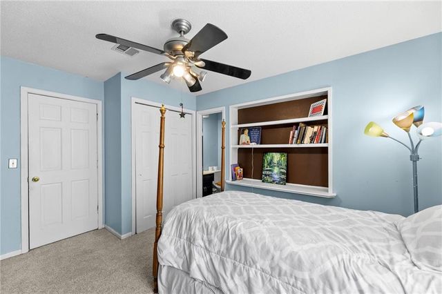 14350 W 81st Place, Lenexa, KS 66215