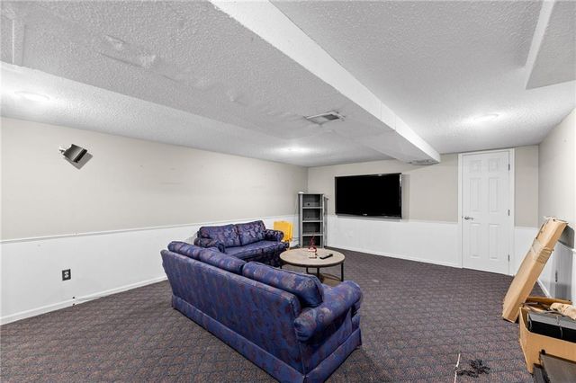 14350 W 81st Place, Lenexa, KS 66215