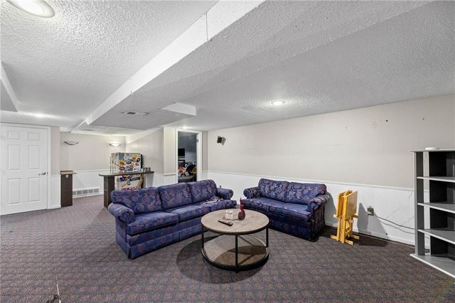 14350 W 81st Place, Lenexa, KS 66215