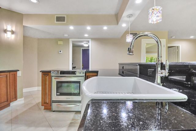 5590 Coach House Circle A, Boca Raton, FL 33486