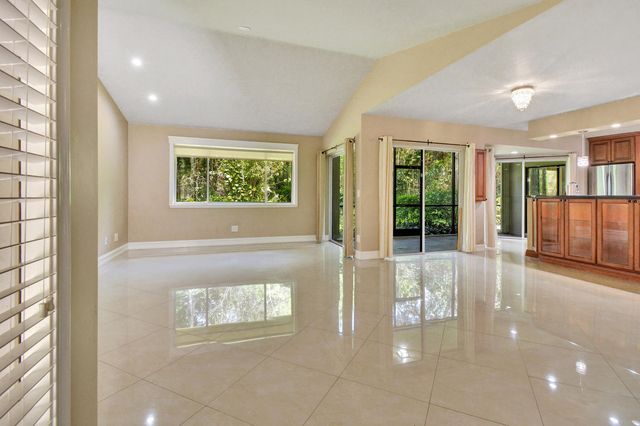 5590 Coach House Circle A, Boca Raton, FL 33486