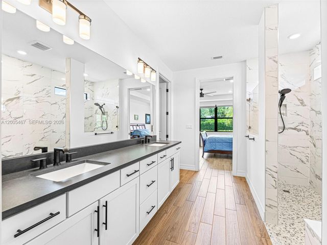 4569 N Silverwood Ln, Oakland Park, FL 33309
