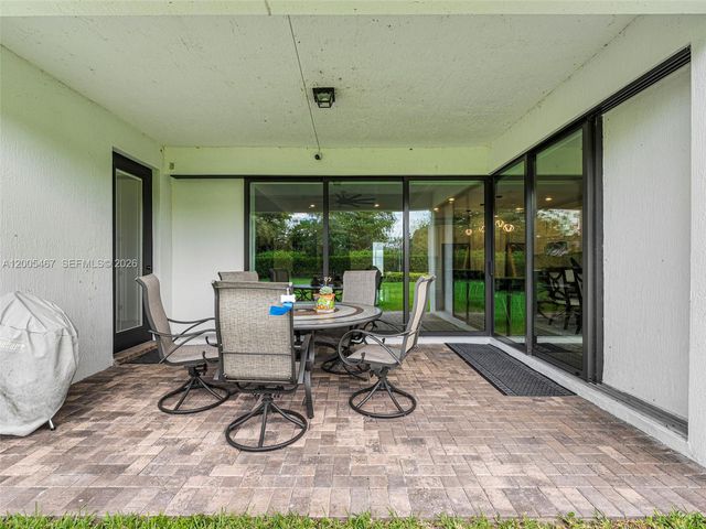 4569 N Silverwood Ln, Oakland Park, FL 33309
