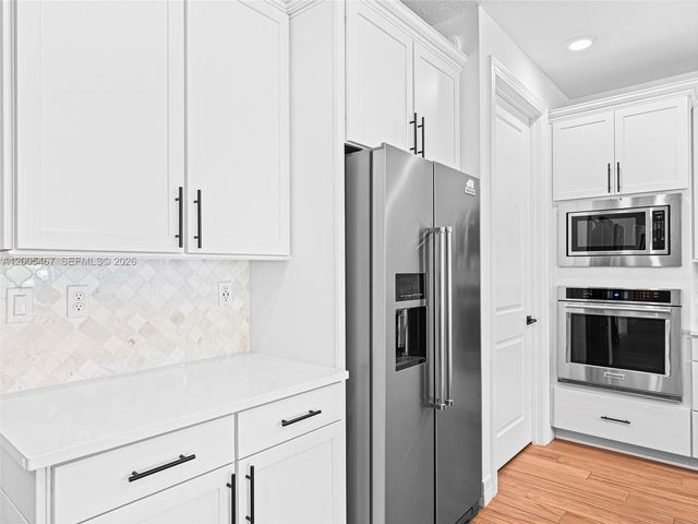 4569 N Silverwood Ln, Oakland Park, FL 33309