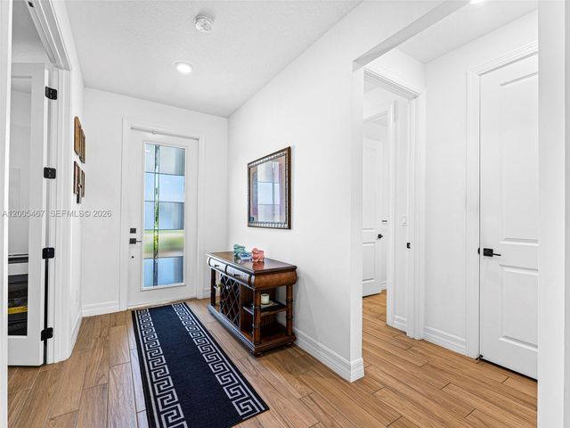 4569 N Silverwood Ln, Oakland Park, FL 33309