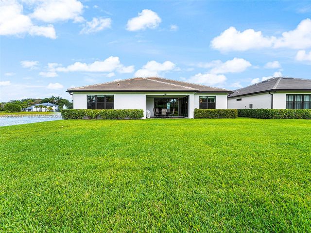 4569 N Silverwood Ln, Oakland Park, FL 33309