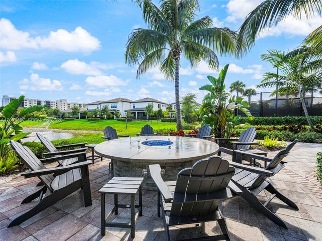 4569 N Silverwood Ln, Oakland Park, FL 33309