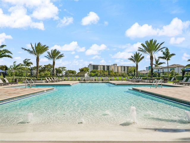 4569 N Silverwood Ln, Oakland Park, FL 33309