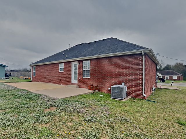 9009 Macbeth Dr, Smyrna, TN 37167