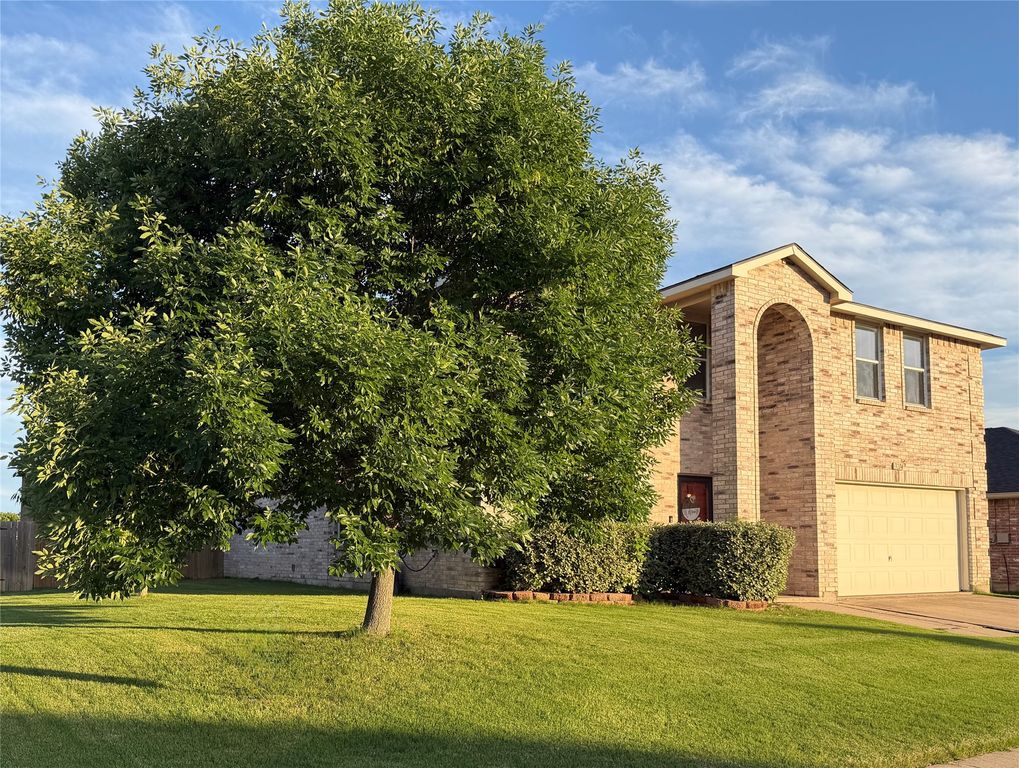 3214 Friesian Court, Denton, TX 76210