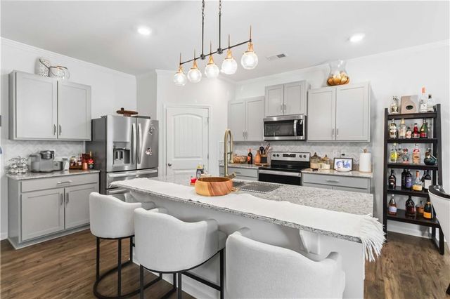 8293 Bluewater Drive, Fairburn, GA 30213