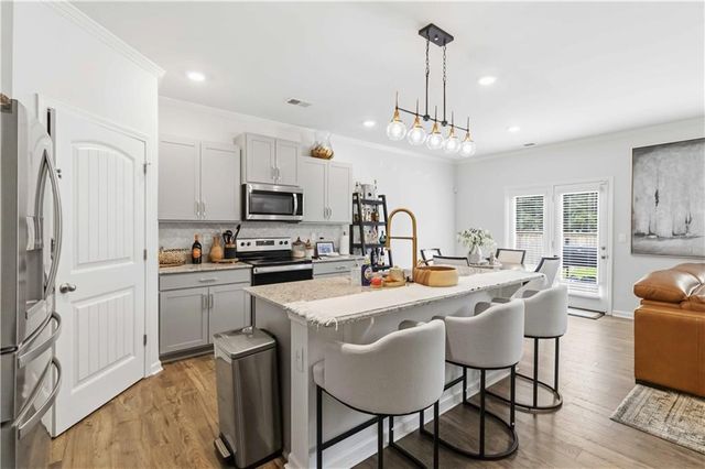 8293 Bluewater Drive, Fairburn, GA 30213