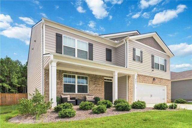 8293 Bluewater Drive, Fairburn, GA 30213