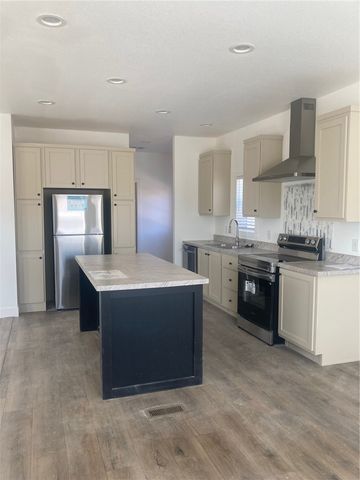 9329 N Bridlebit Avenue, Kingman, AZ 86401