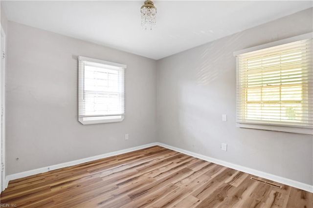 461 Dare AVE, Hampton, VA 23661