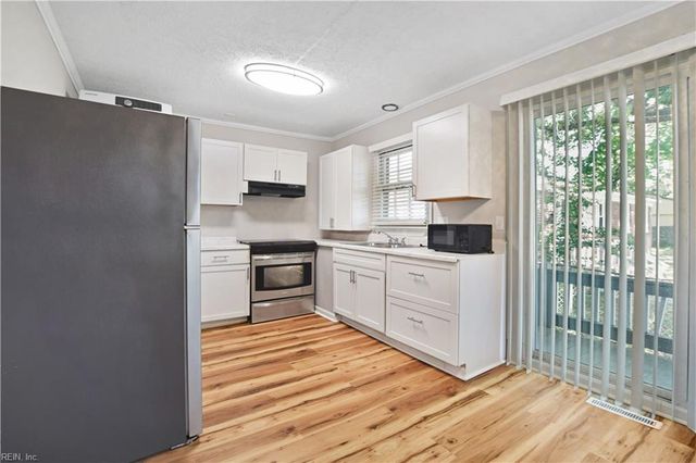 461 Dare AVE, Hampton, VA 23661