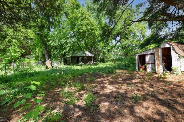 461 Dare AVE, Hampton, VA 23661