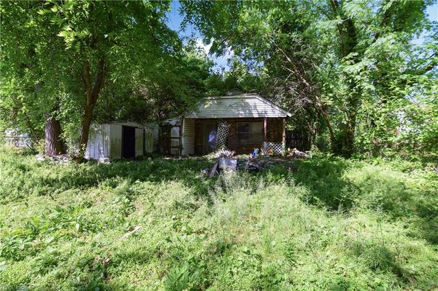 461 Dare AVE, Hampton, VA 23661