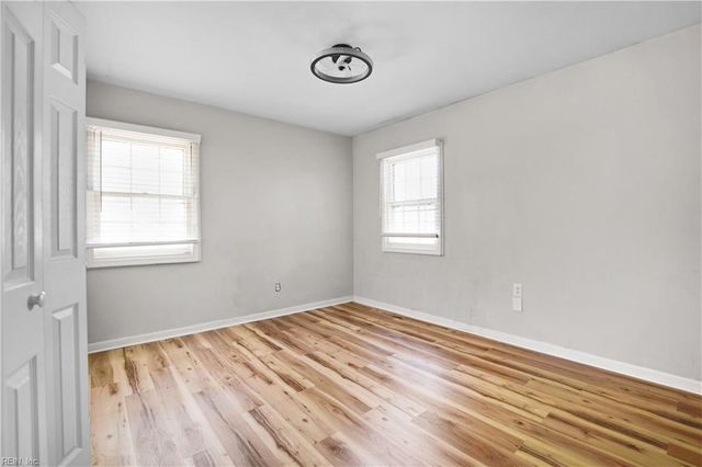 461 Dare AVE, Hampton, VA 23661