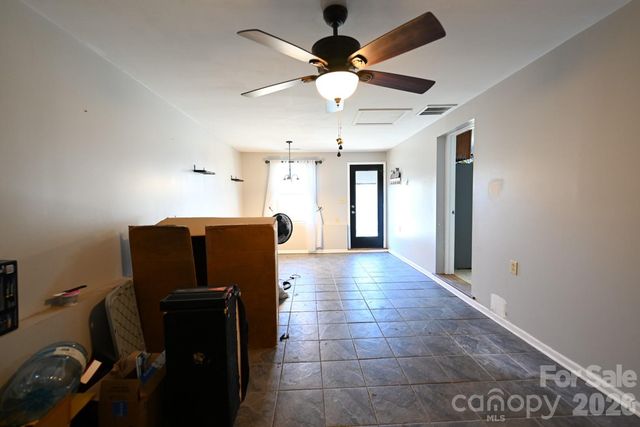 1113 Pecan Street, Conover, NC 28613