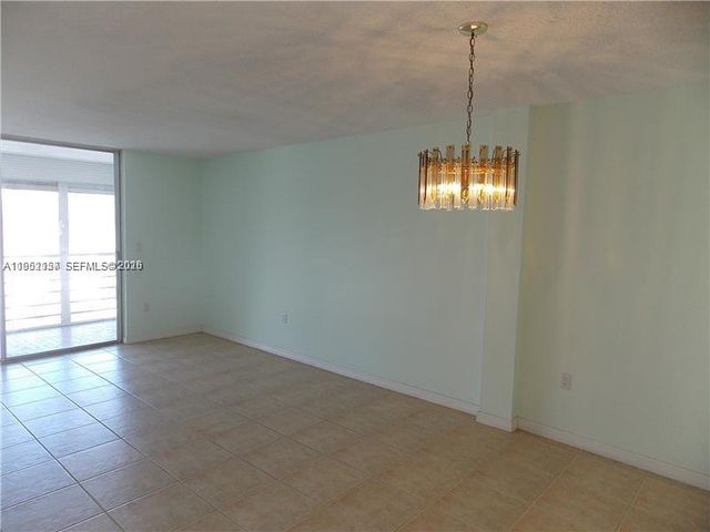 3551 NE 169th St 411, North Miami Beach, FL 33160