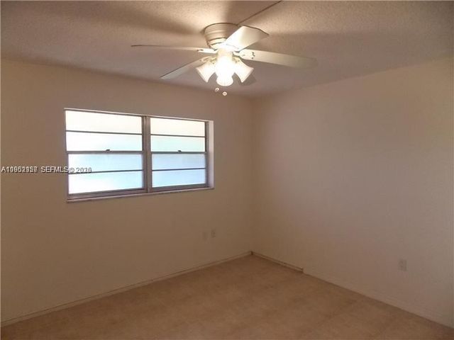 3551 NE 169th St 411, North Miami Beach, FL 33160