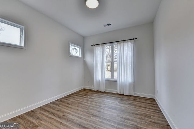 1329 Davis Street, Sugar Hill, GA 30518