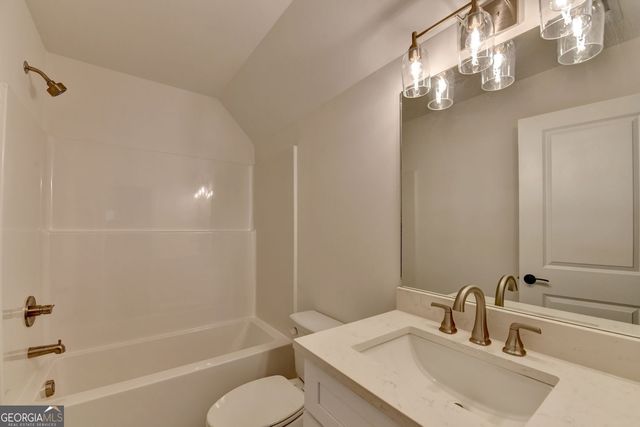 1329 Davis Street, Sugar Hill, GA 30518