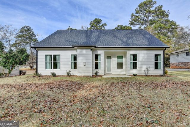 1329 Davis Street, Sugar Hill, GA 30518