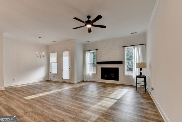 1329 Davis Street, Sugar Hill, GA 30518