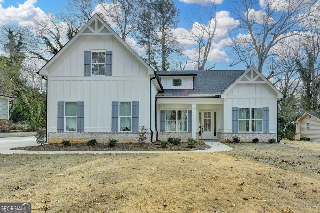 1329 Davis Street, Sugar Hill, GA 30518