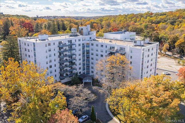 499 N Broadway 8F, White Plains, NY 10603