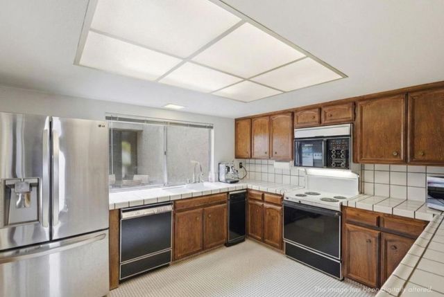 25 Rinconada Circle, Belmont, CA 94002