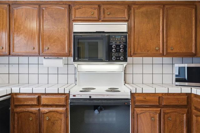 25 Rinconada Circle, Belmont, CA 94002