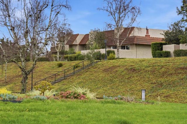25 Rinconada Circle, Belmont, CA 94002