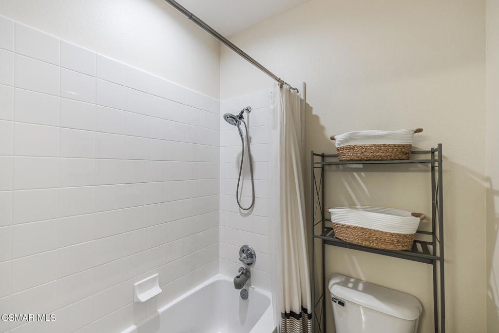 Image 25 of property listing at 14819 Blue Ridge Court, Moorpark, CA 93021