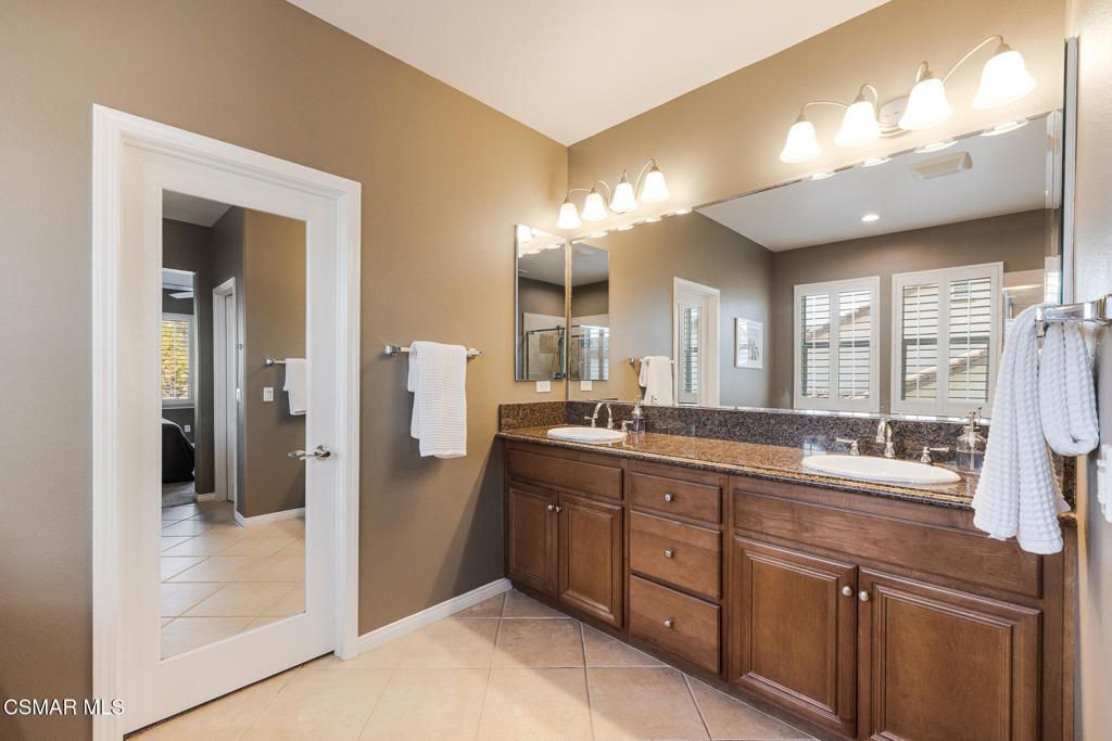 Image 29 of property listing at 14819 Blue Ridge Court, Moorpark, CA 93021