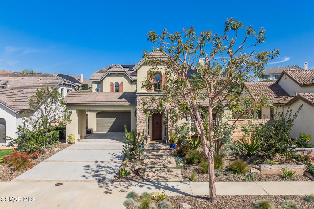 Image 38 of property listing at 14819 Blue Ridge Court, Moorpark, CA 93021