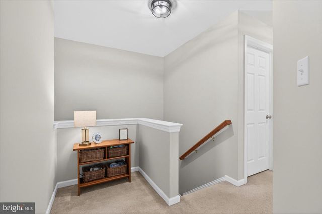 220 BUCKLEY DR, Harrisburg, PA 17112