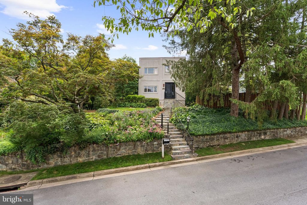 4919 WESTWAY DR, Bethesda, MD 20816