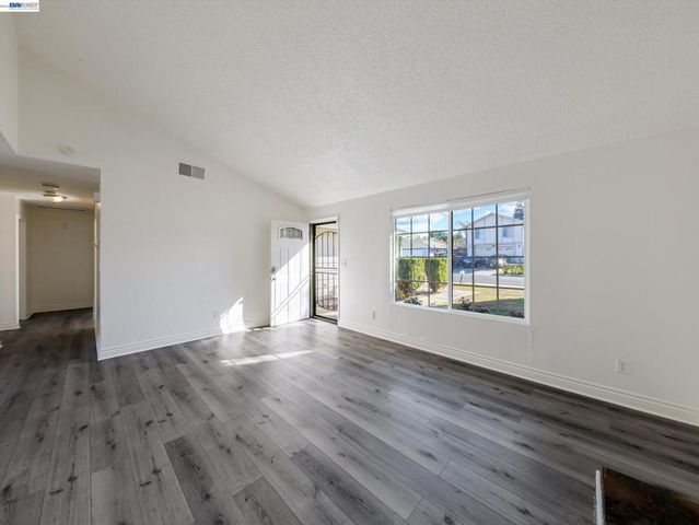 3432 Danielle Pl, Bay Point, CA 94565