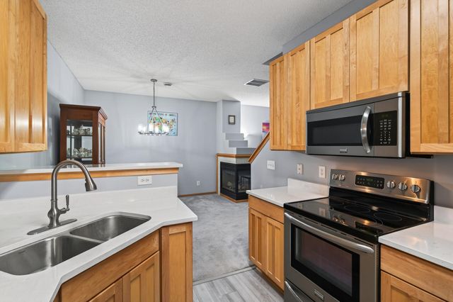 11160 204th Street W, Lakeville, MN 55044